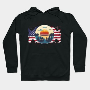 OCEAN SHORES WASHINGTON EST 1970 BEACH SUNSET USA FLAG Hoodie